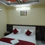 Hotel Hanumat Palace